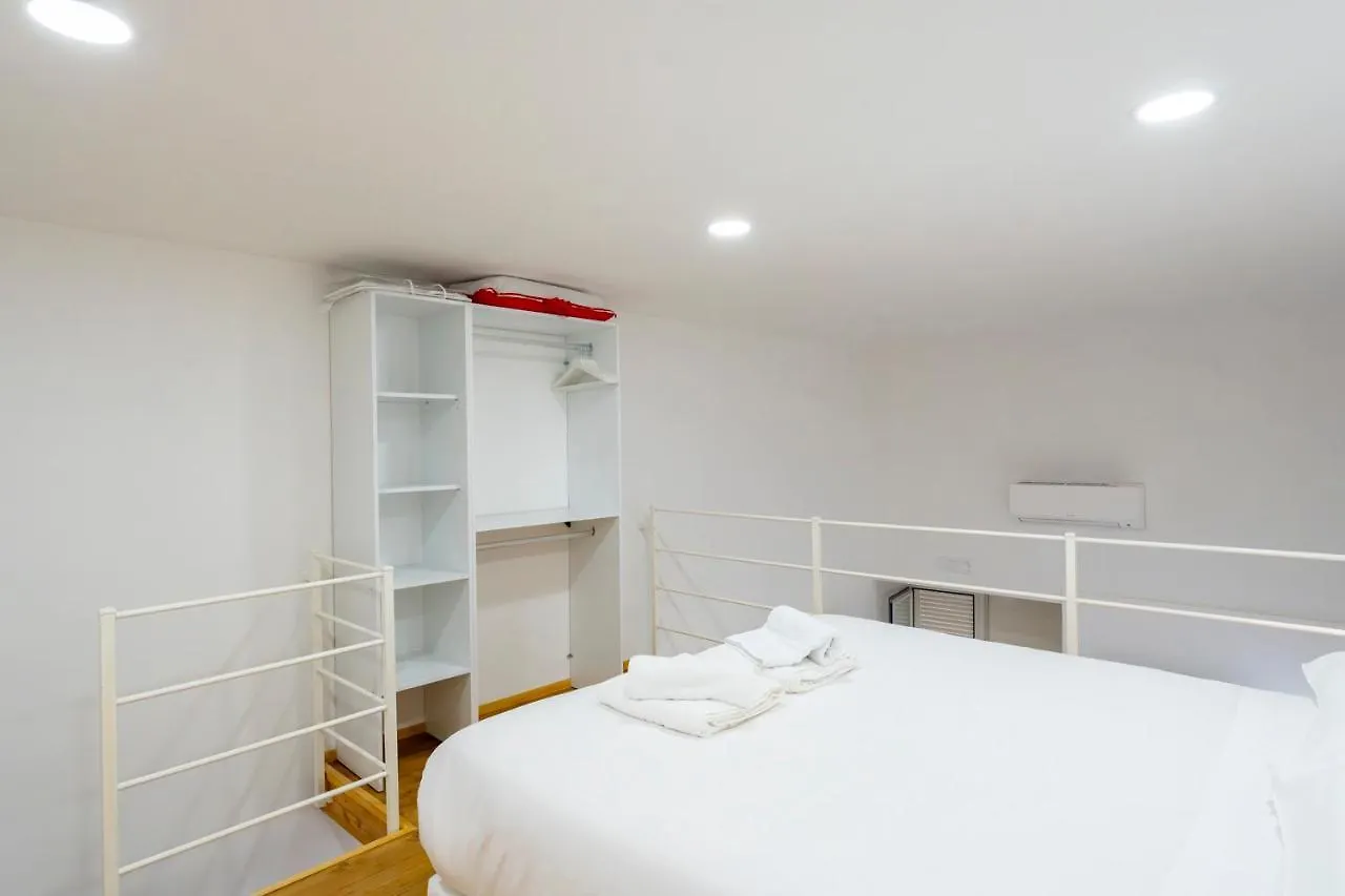 Home Spezzano 21 Napels Appartement